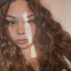 Meet your Posher, Fatima